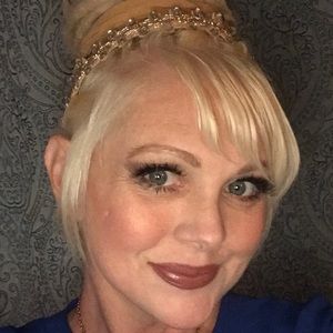Meet your Posher, Danee